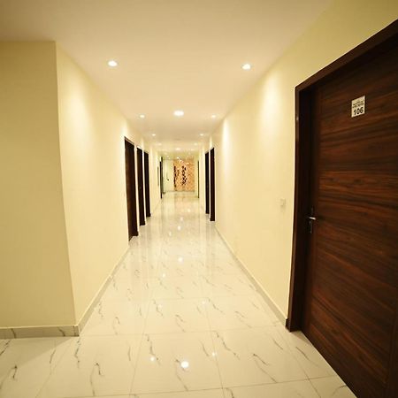 Ovel Hotel Ludhiana Exterior photo
